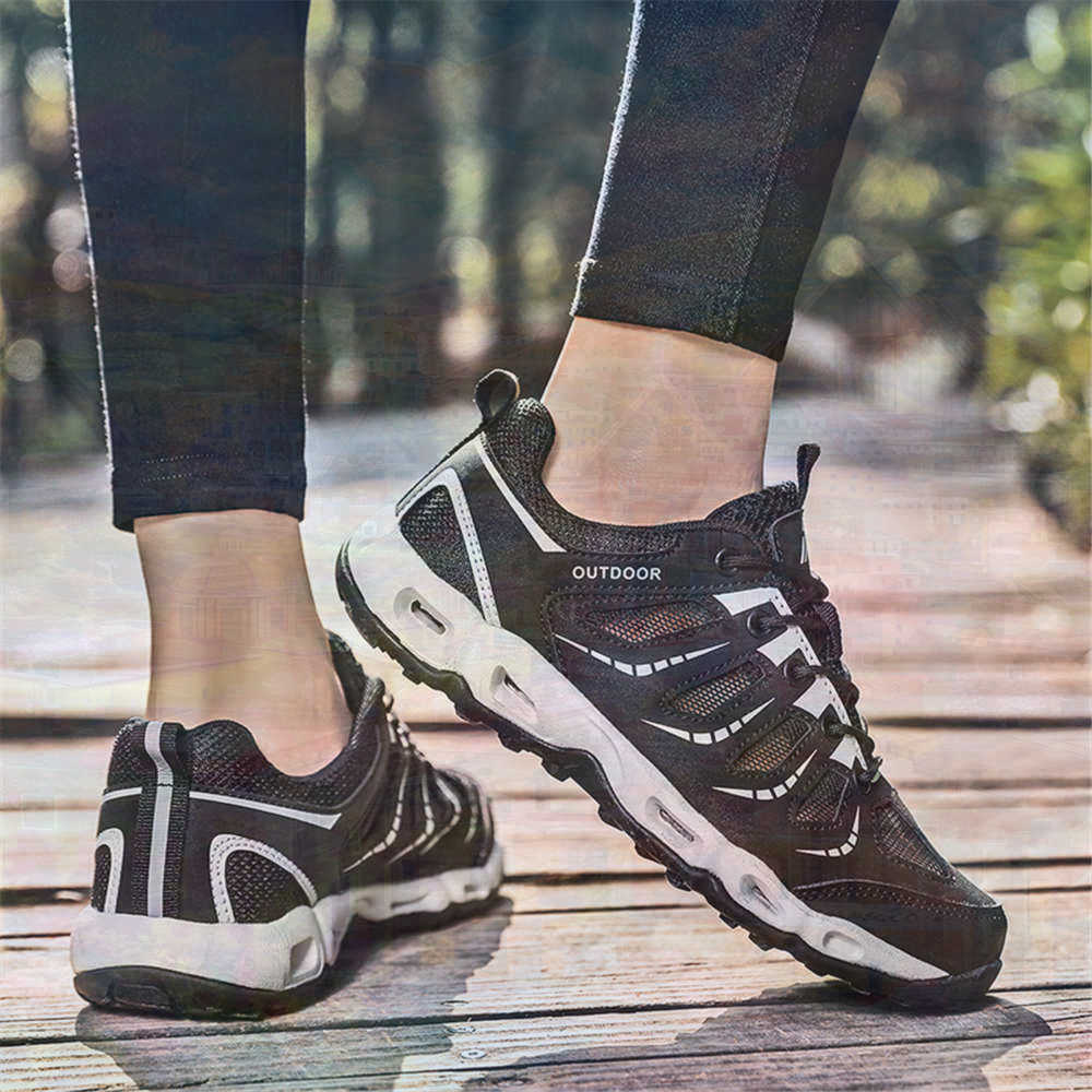 Sumer Round Tip Silver Sneaker - đánh giá và giá Luxury Lifestyle Brands